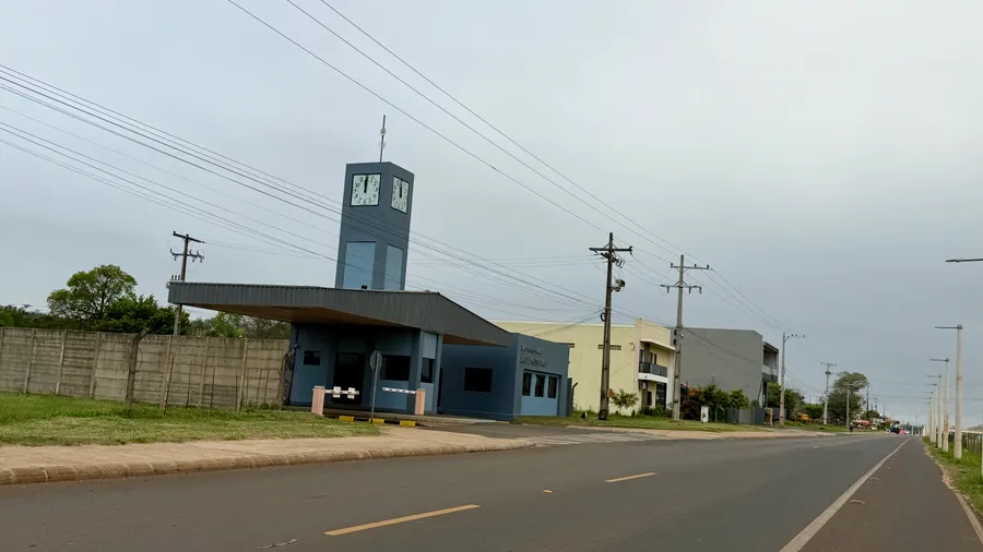 Zona Comercial del Barrio Cerrado Las Palmeras 10