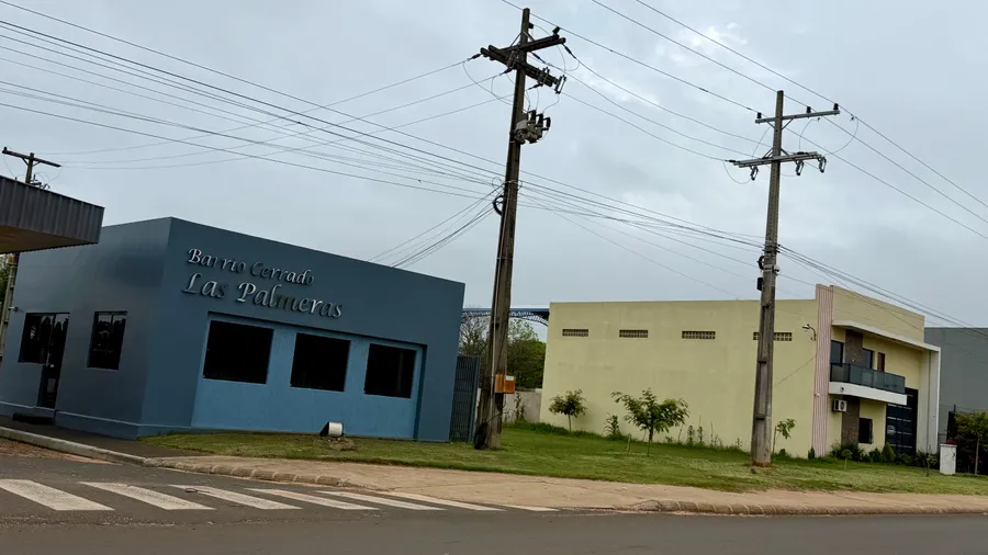 Zona Comercial del Barrio Cerrado Las Palmeras 11