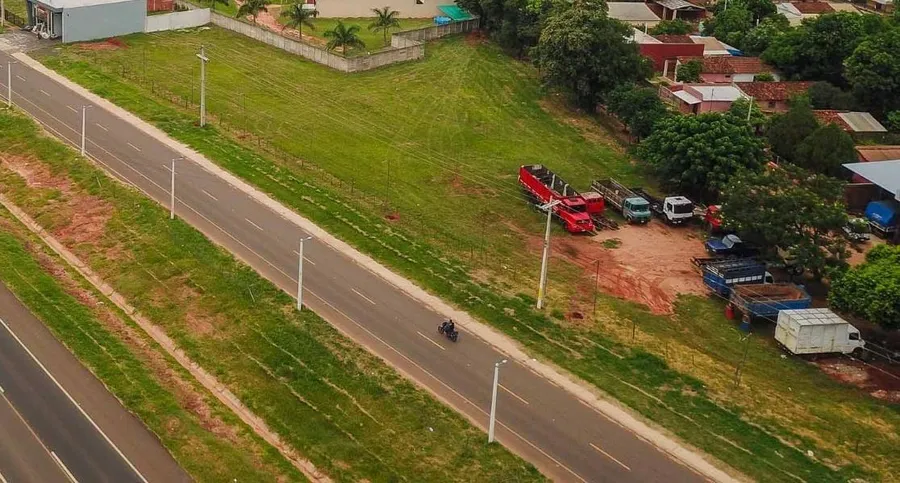 Zona Comercial del Barrio Cerrado Las Palmeras 17